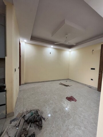 Room in 2 BHK Builder Floor at Palm Residency Chhatarpur, Chattarpur – for Sale