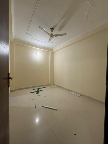 Room in 2 BHK Builder Floor at Palm Residency Chhatarpur, Chattarpur – for Sale
