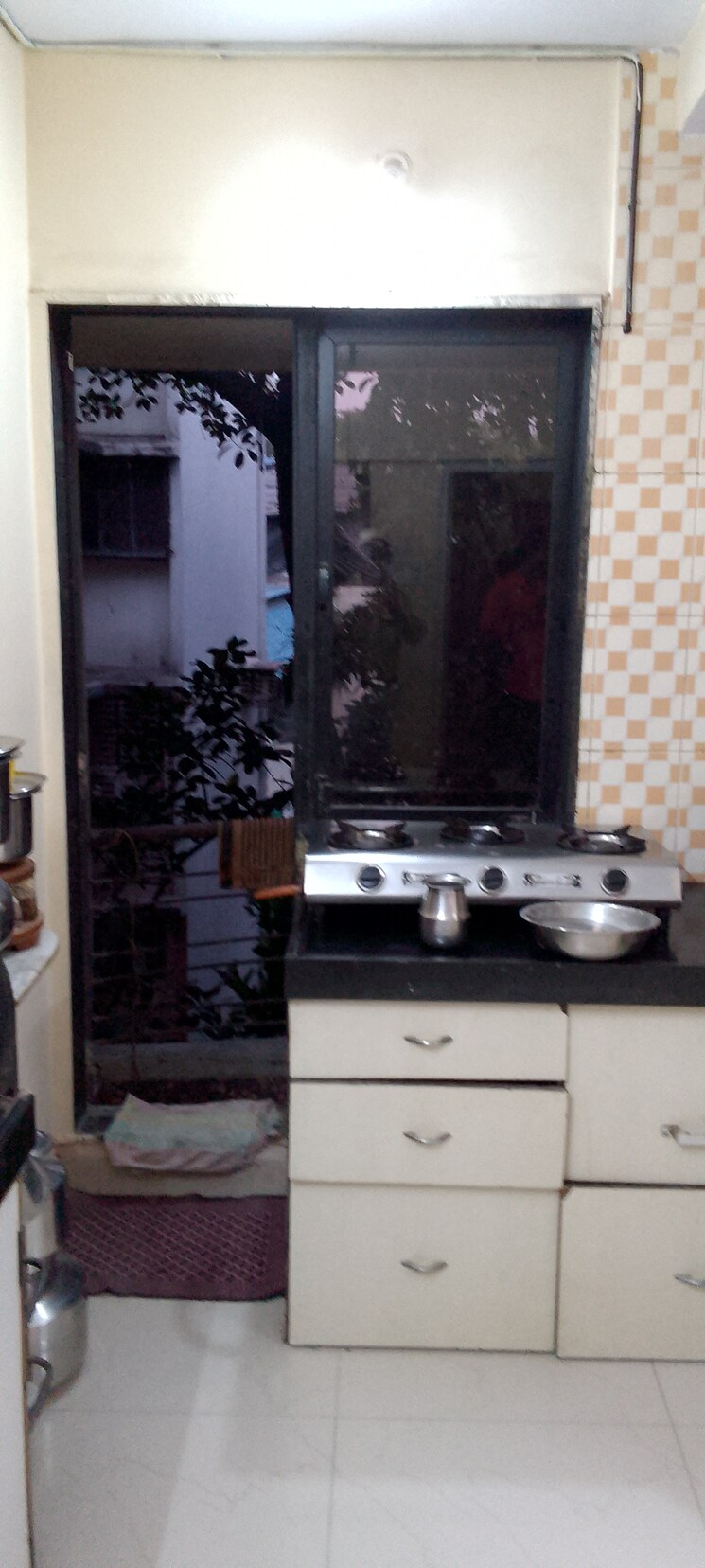 Kitchen, vallabh-darshan 2 Bedroom 600 Sq.Ft. Apartment In Vile Parle East Mumbai 7773611