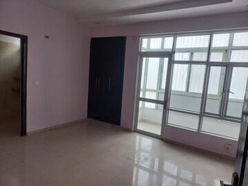 Room in 3 BHK Apartment at Prateek Wisteria, Sector 77 – for Sale