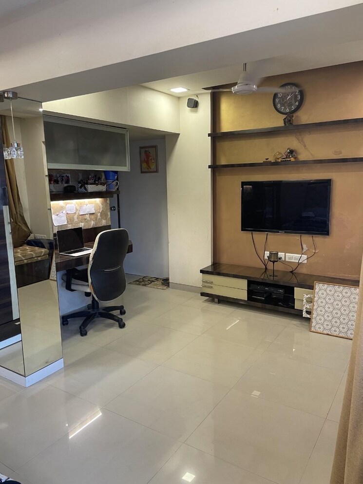 Living Room, kausthubham-chs 3 Bedroom 1050 Sq.Ft. Apartment In Goregaon East Mumbai 7773675