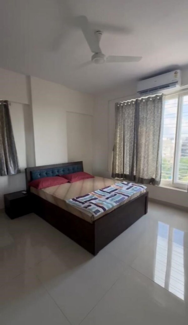 Bedroom, joy-solitaire 2 Bedroom 1000 Sq.Ft. Apartment In Juhu Mumbai 7773693