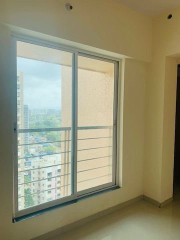 Room in 1 BHK Apartment at Raj Rudraksha, Dahisar East – for Sale
