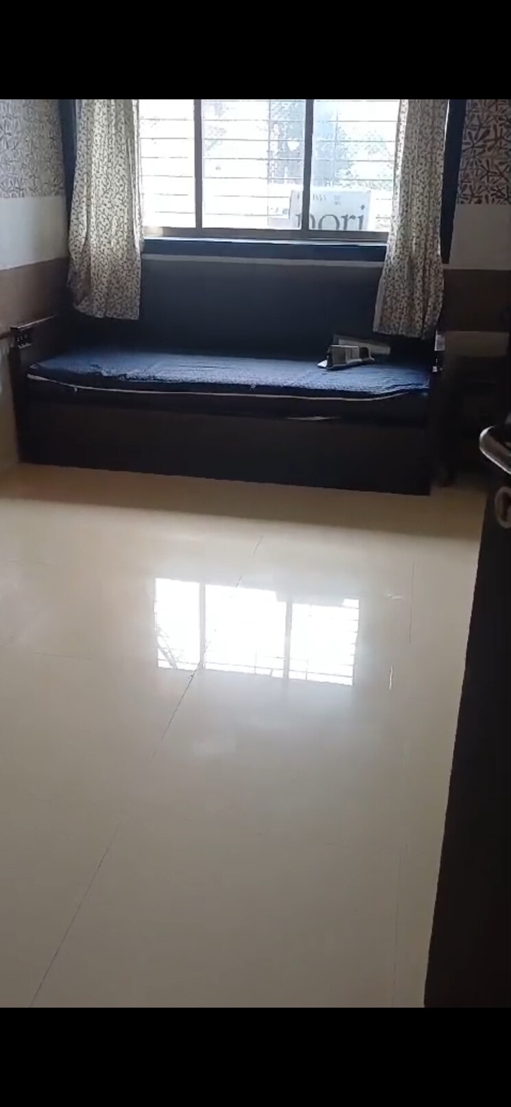 undefined, navyug-niwas 2 Bedroom 750 Sq.Ft. Apartment In Grant Road Mumbai 7773830