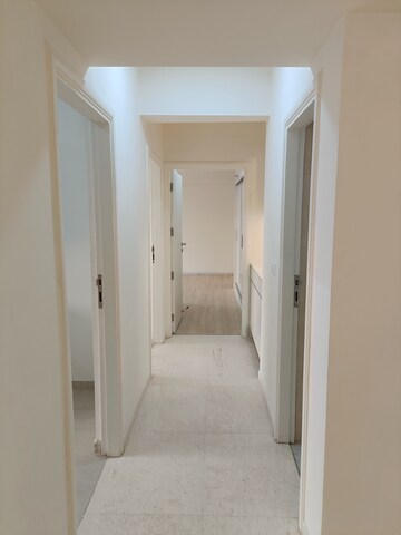 Building Lobby in 3 BHK Apartment at DLF The Skycourt, Sector 86 – for Sale