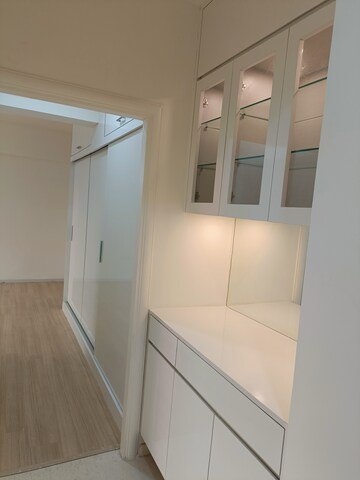 Bathroom in 3 BHK Apartment at DLF The Skycourt, Sector 86 – for Sale