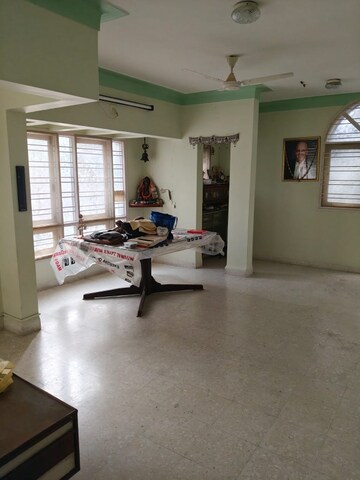Living Room in 2 BHK Apartment at Deccan Gymkhana – for Sale