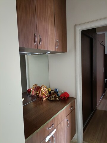 Furnished Amenities in 3 BHK Apartment at DLF The Skycourt, Sector 86 – for Sale
