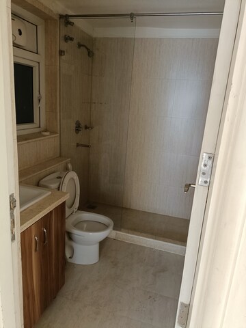 Bathroom in 3 BHK Apartment at DLF The Skycourt, Sector 86 – for Sale