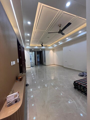 3 BHK Builder Floor For Rent in Chattarpur