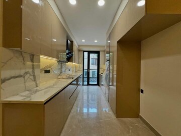 Building Lobby in 4 BHK Builder Floor at Ansal API Esencia, Sector 67 – for Sale
