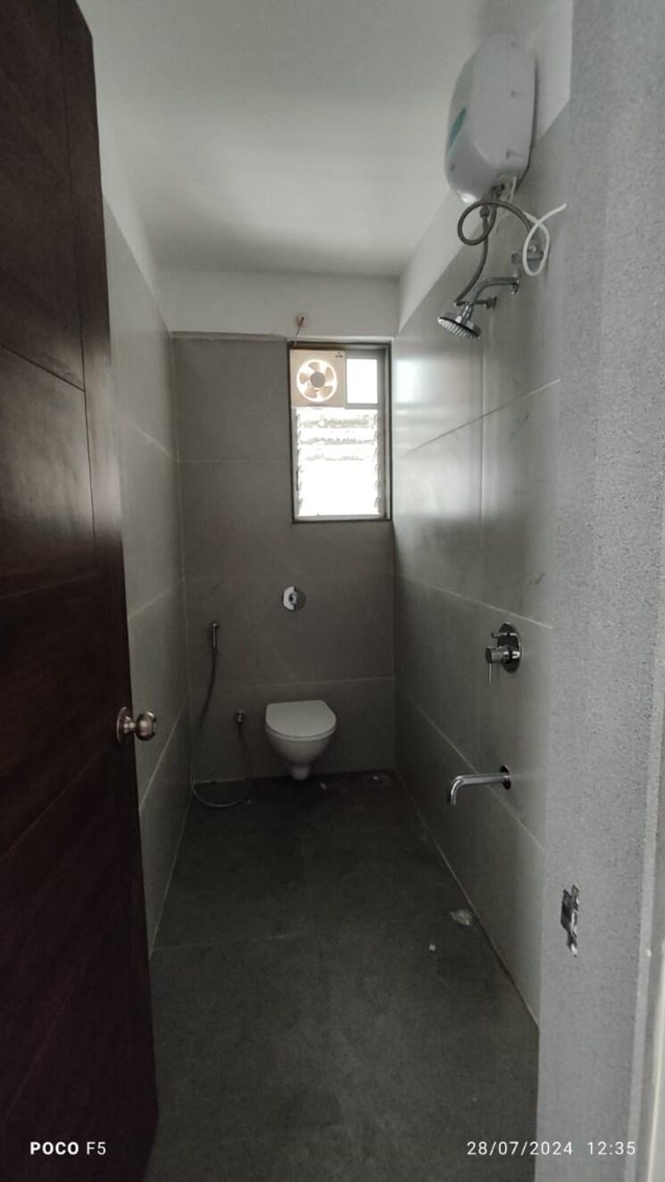 Bathroom, swami-krupa-wakad 2 Bedroom 757 Sq.Ft. Apartment In Wakad Pune 7774000