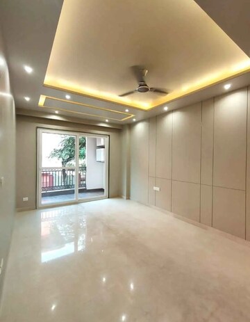 Room in 4 BHK Builder Floor at Ansal API Esencia, Sector 67 – for Sale