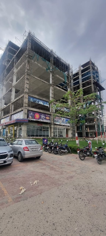  Shop – Exterior View View at Delta I Greater Noida - for Sale