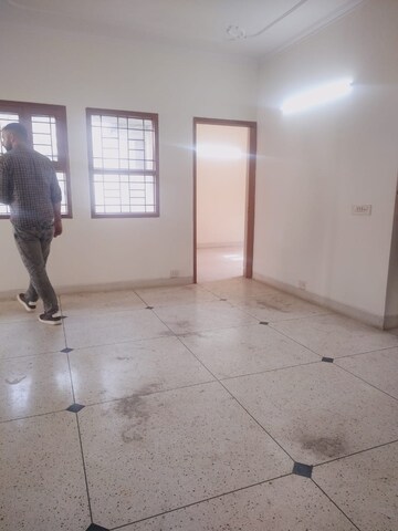 Room in 3 BHK Apartment at Cosmos Express 99, Sector 99 – for Sale