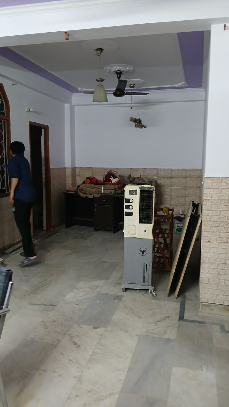 Living Room, batla house 4 Bedroom 1350 Sq.Ft. Apartment In Batla House Delhi 7774164
