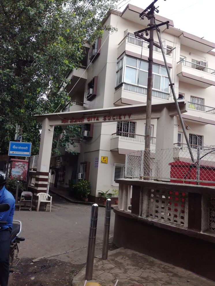 Exterior View, lal-deval-housing-society 2 Bedroom 1000 Sq.Ft. Apartment In Camp Pune 7774173