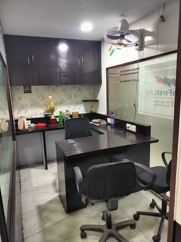 Commercial Office Space 400 Sq.Ft. For Rent in Elliot Road Kolkata  7774243