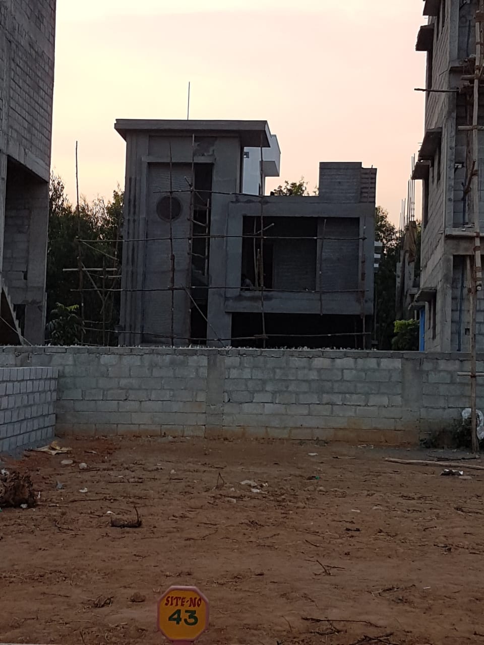 Plot For Sale in Mahanidhi Residency 
