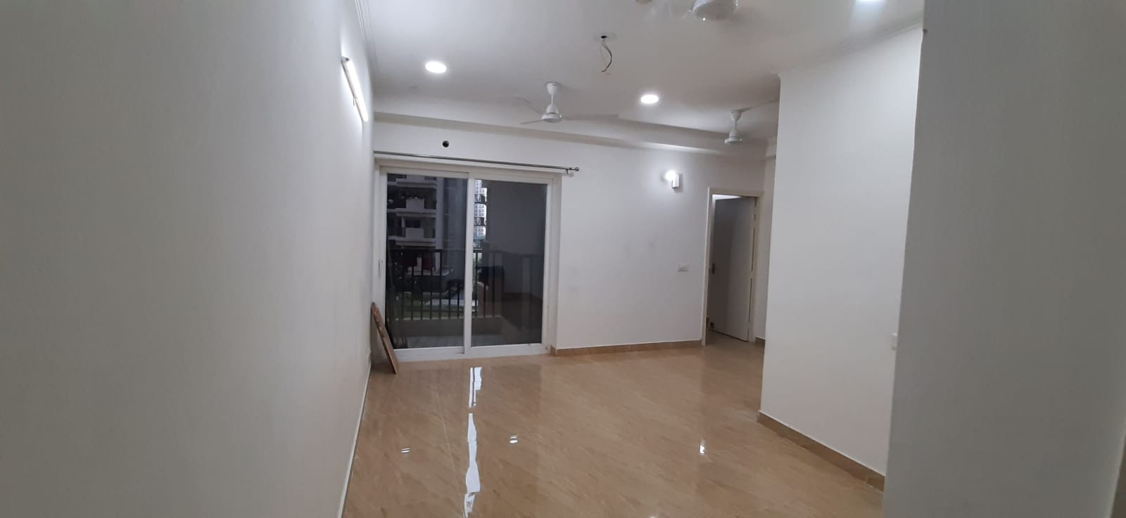3 BHK Apartment For Sale in Gaur City 2 - 14th Avenue