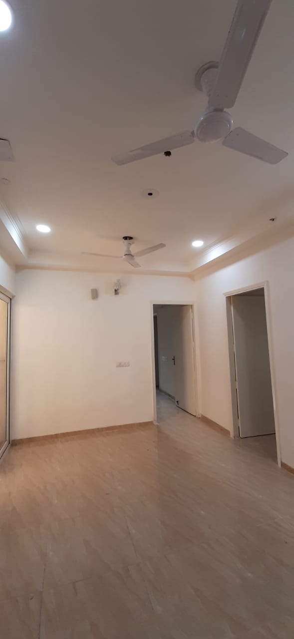 2 BHK Apartment For Sale in Gaur City 2 - 14th Avenue