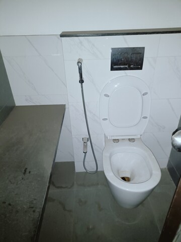 Bathroom in 5 BHK Apartment at Mayuresh Apartment Kothrud, Kothrud – for Sale