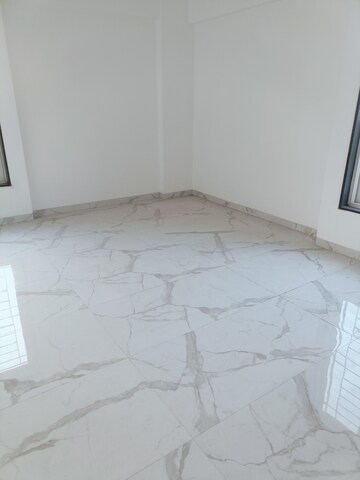 Room in 5 BHK Apartment at Mayuresh Apartment Kothrud, Kothrud – for Sale