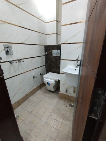 Kitchen in 2 BHK Builder Floor at Mohan Garden – for Sale