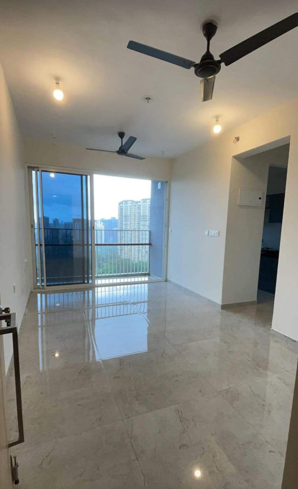 2 BHK + Pooja Room Apartment For Sale in Tata Serein