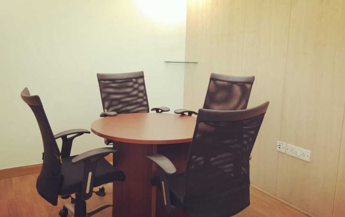 Commercial Office Space 1300 Sq.Ft. For Rent in Nariman Point Mumbai  7774406