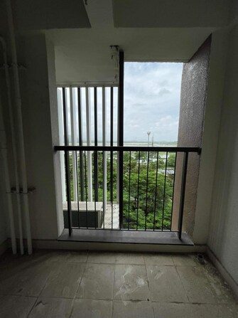 2 BHK Apartment For Resale in Lodha Splendora River View Ghodbunder Road Thane  7774416