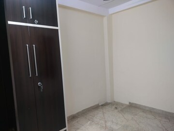 Room in 1 BHK Builder Floor at Tilak Nagar – for Rent