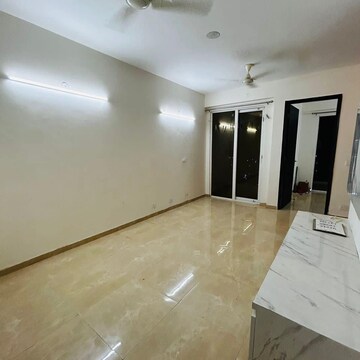 Room in 2 BHK Apartment at Signature Global City, Sector 37d – for Sale