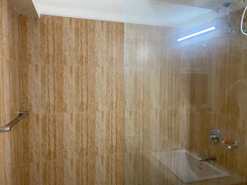 Furnished Amenities in 3 BHK Apartment at DLF The Skycourt, Sector 86 – for Sale