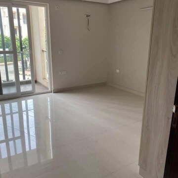 Room in 3 BHK Apartment at Smart World Gems, Sector 89 – for Sale