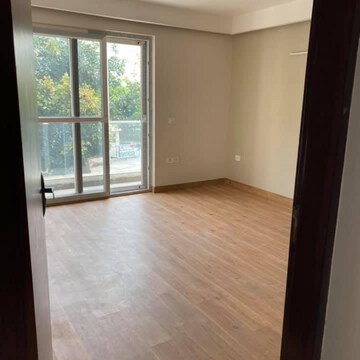 Room in 3 BHK Apartment at Smart World Gems, Sector 89 – for Sale