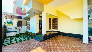Bedroom in 3 BHK Villa at Railway Colony – for Sale