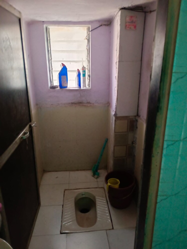 Bathroom, gurudatta-chs-thane 1 Bedroom 450 Sq.Ft. Apartment In Charai Thane 7774873