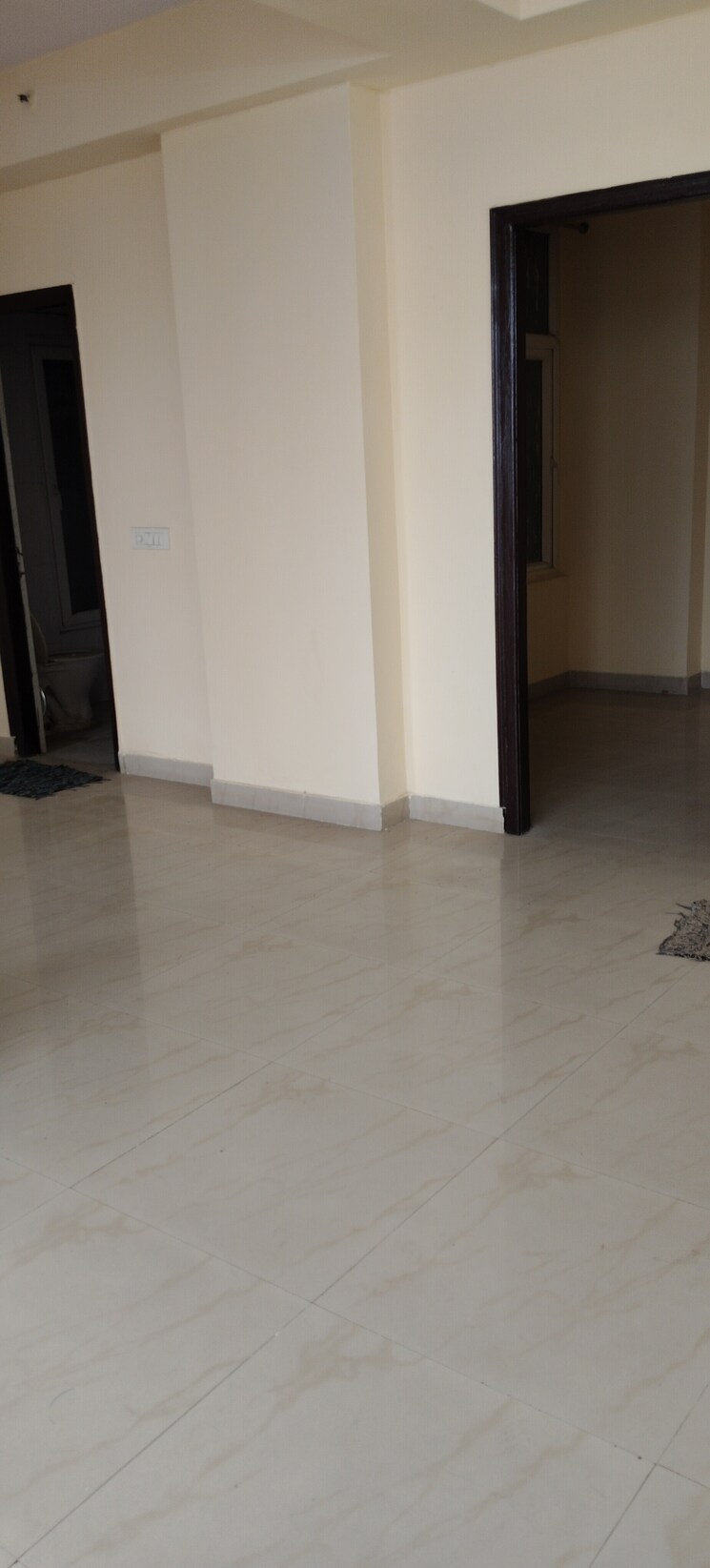 Room, rishabh-cloud-9 2.5 Bedroom 1200 Sq.Ft. Apartment In Sector 1 Vaishali Ghaziabad 7774875
