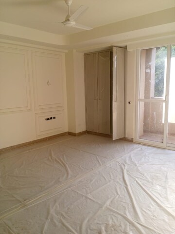 Room in 4 BHK Villa at Emaar Marbella, Sector 66 – for Sale