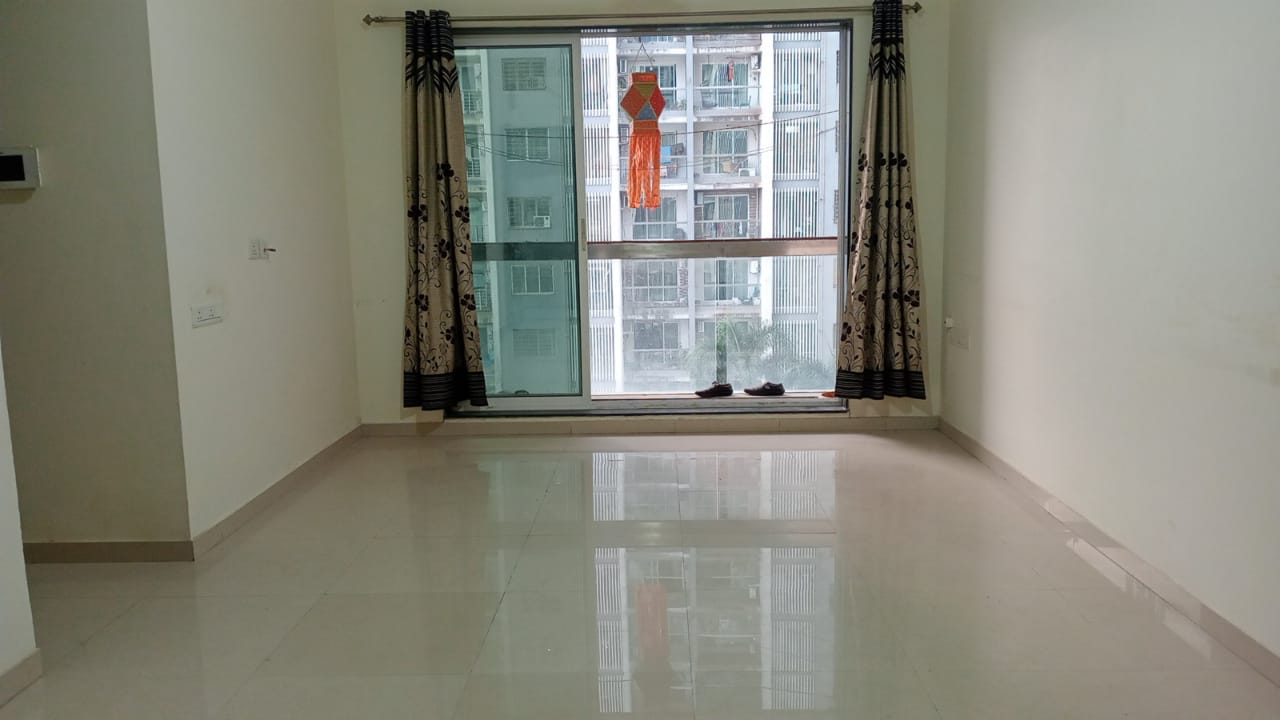 2 BHK Apartment For Resale in Lokhandwala Infrastructure Octacrest Kandivali East Mumbai  7775004