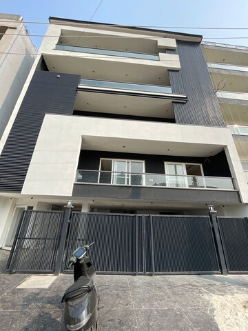 4 BHK Builder Floor – Exterior View View at Sushant Lok 3, Sector 57 - for Sale