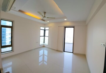 Room in 4 BHK Penthouse at Darvesh Platina, Mohammadwadi – for Sale
