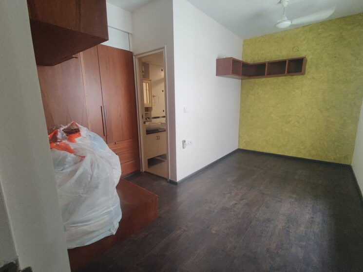 Room, snn-raj-lakeview 4 Bedroom 3500 Sq.Ft. Apartment In Btm Layout Bangalore 7775221