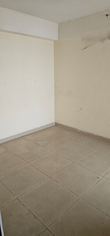 Room in 2 BHK Apartment at LandCraft River Heights, Raj Nagar Extension – for Sale