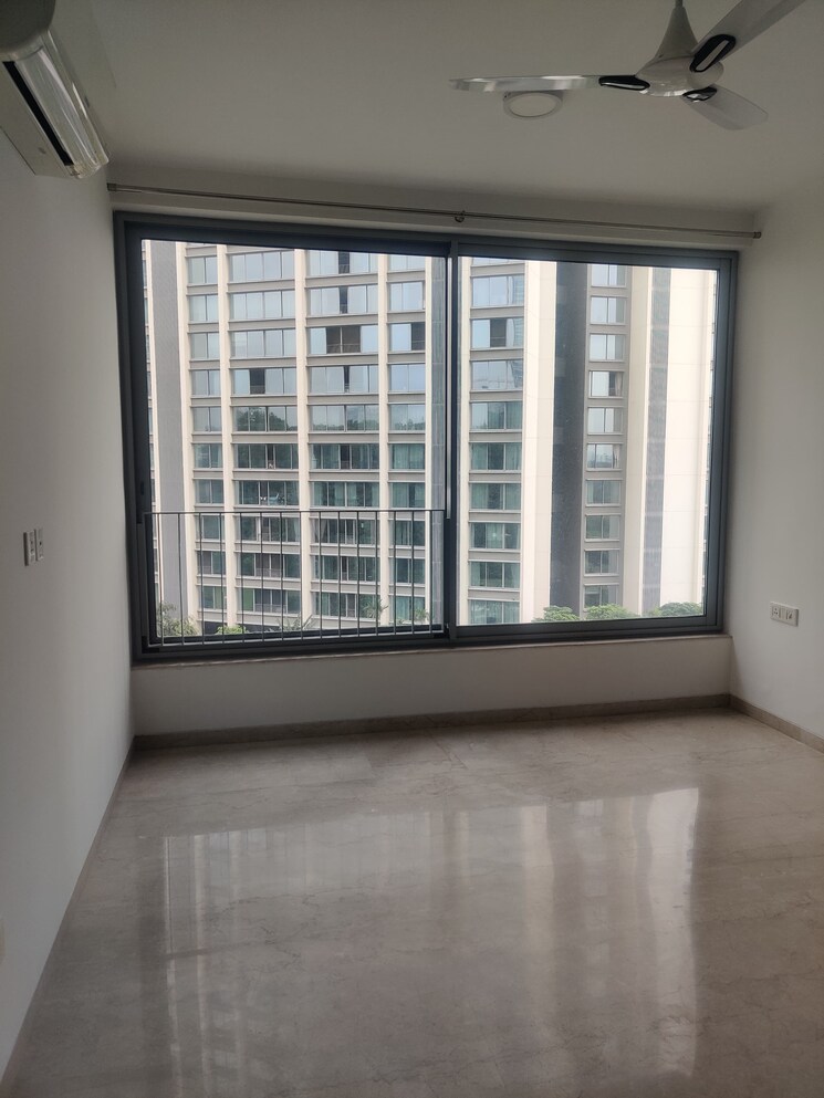 Room, oberoi-realty-esquire 3 Bedroom 1330 Sq.Ft. Apartment In Goregaon East Mumbai 7775549