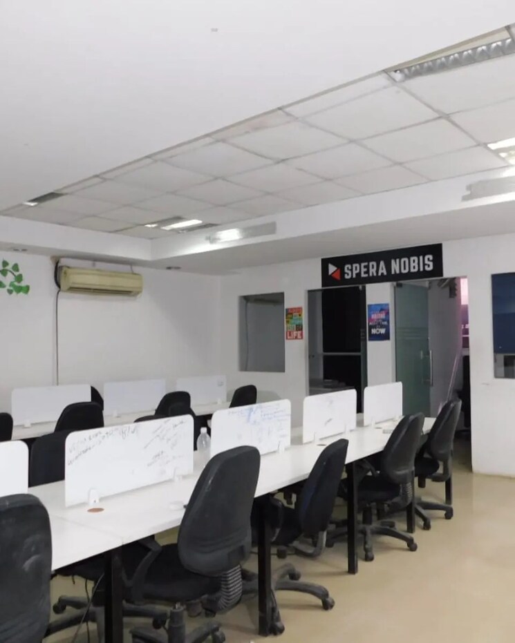 Team Area, sector 63 Commercial Office Space 1800 Sq.Ft. In Sector 63 Noida 7775521