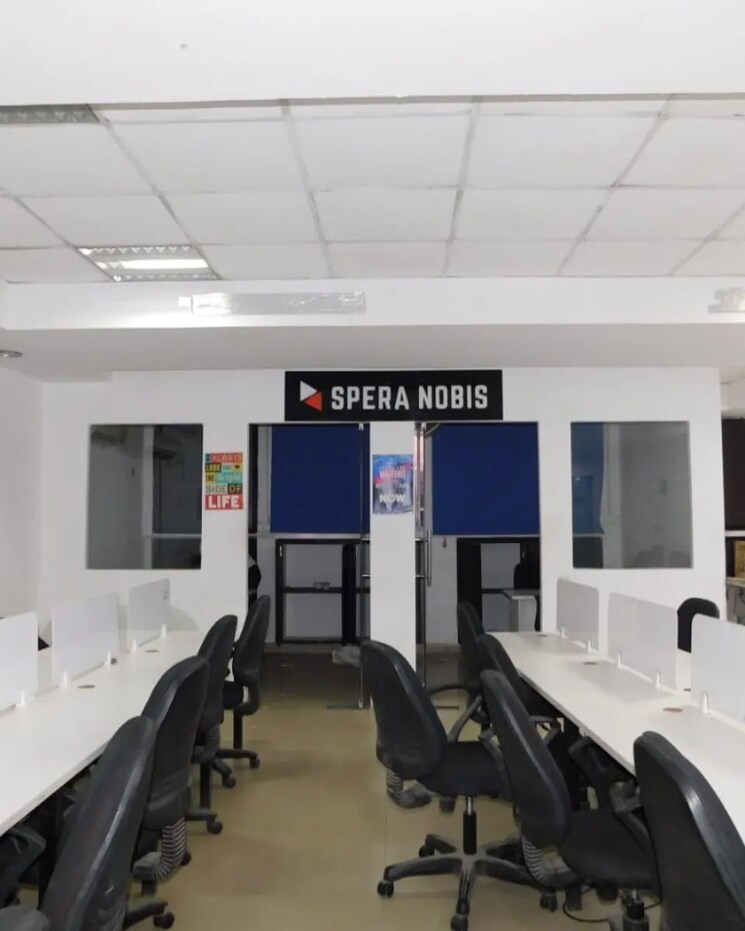 Team Area, sector 63 Commercial Office Space 1800 Sq.Ft. In Sector 63 Noida 7775521