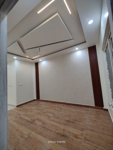 Room in 3 BHK Independent House at Matiyari – for Sale