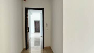 Room in 3 BHK Apartment at Risland The Icon, Dhokali – for Rent